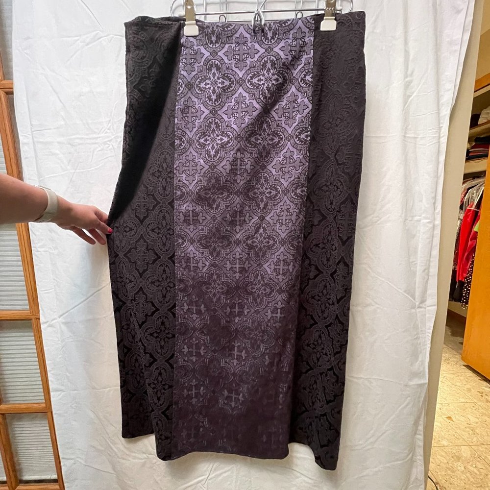 3X Morbid Threads Maxi Skirt - Picture 2 of 8